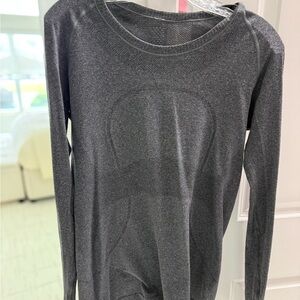 lululemon athletica Gray Long Sleeve Top